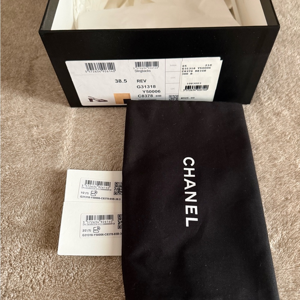 CHANEL Two-Tone Beige and Black Slingbacks 38.5 Excellent Condition - Picture 3 of 7